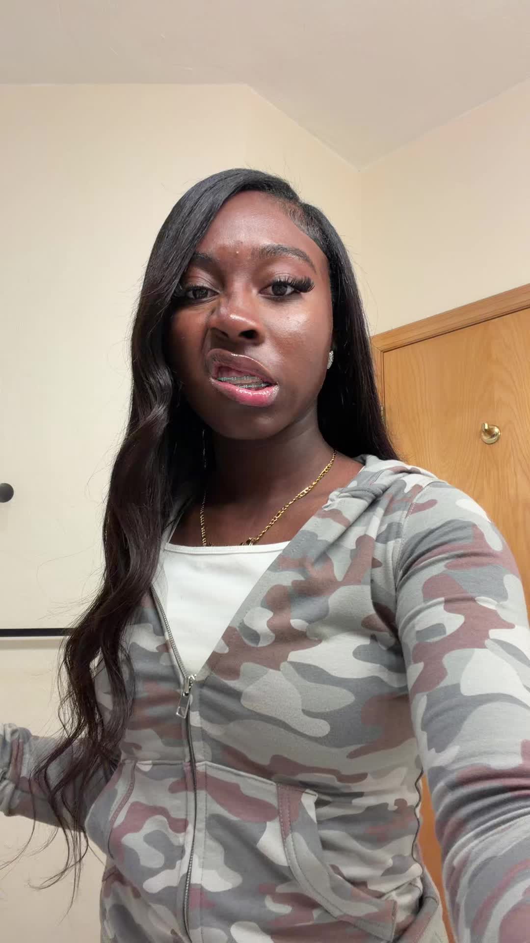 @liahbanksssmain