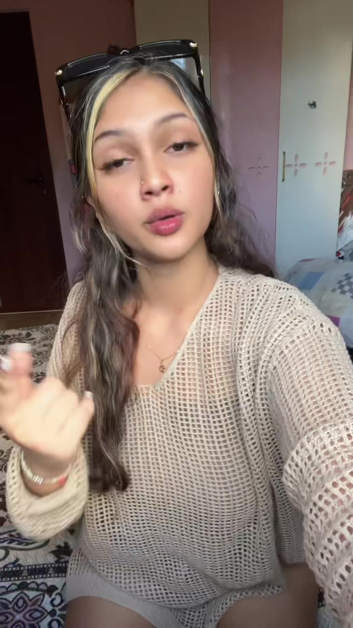 @𖣂