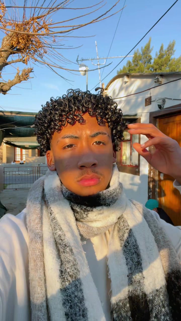 @𝓤𝓷𝓬𝓵𝓮_𝓱𝔂𝓻𝓸𝓷 🗽.