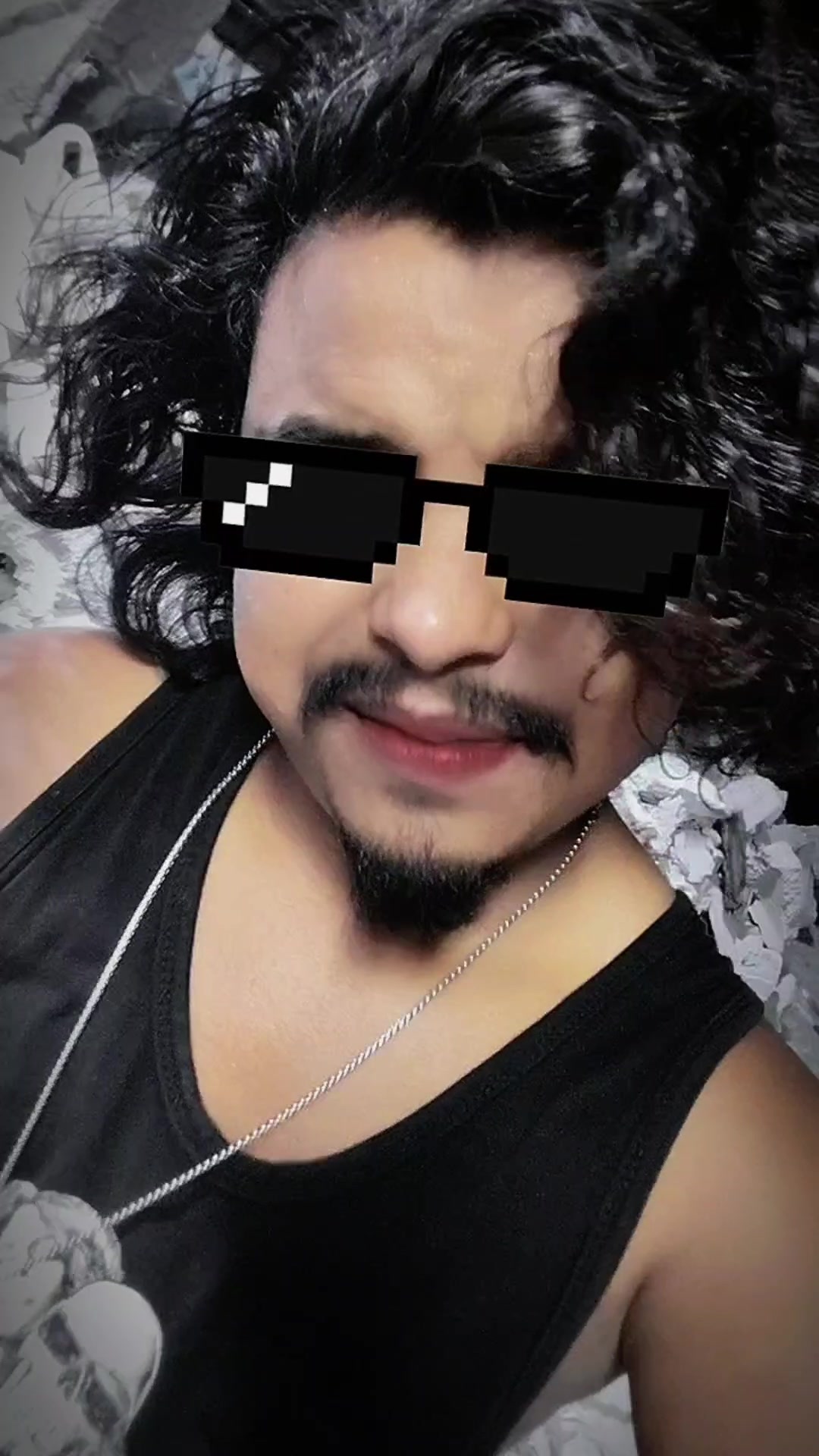 @👁️&zwj;🗨️𝐀 𝐕 𝐈🫠
