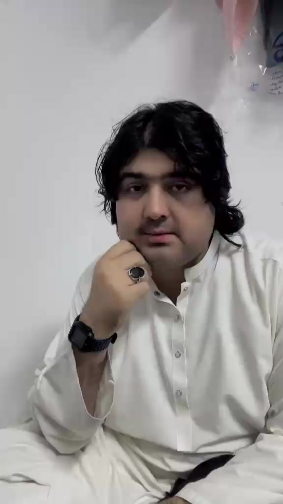 @꧁🇵🇰D R. Sharif 🇦🇪꧂
