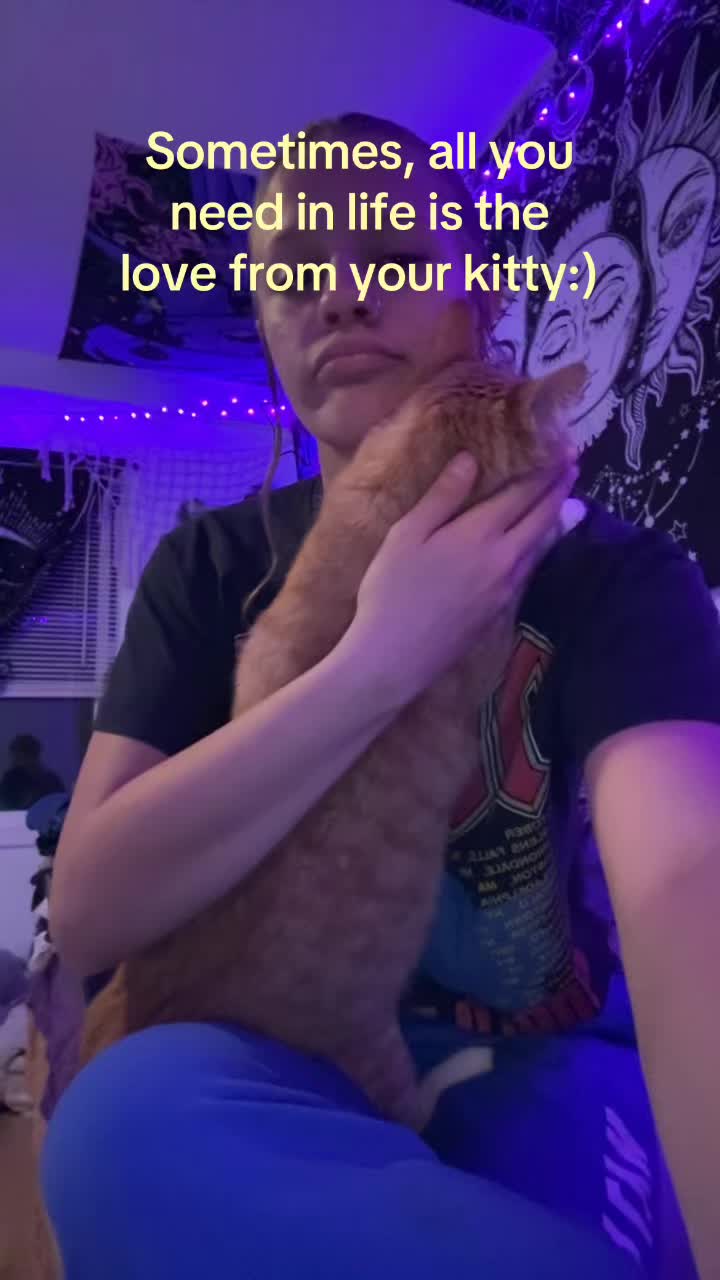 @Teresaaa💜🎃