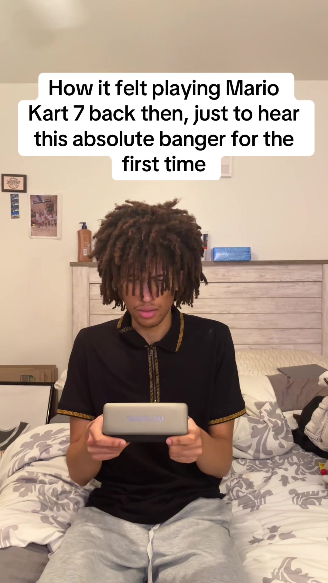 @ITZZ$kovie
