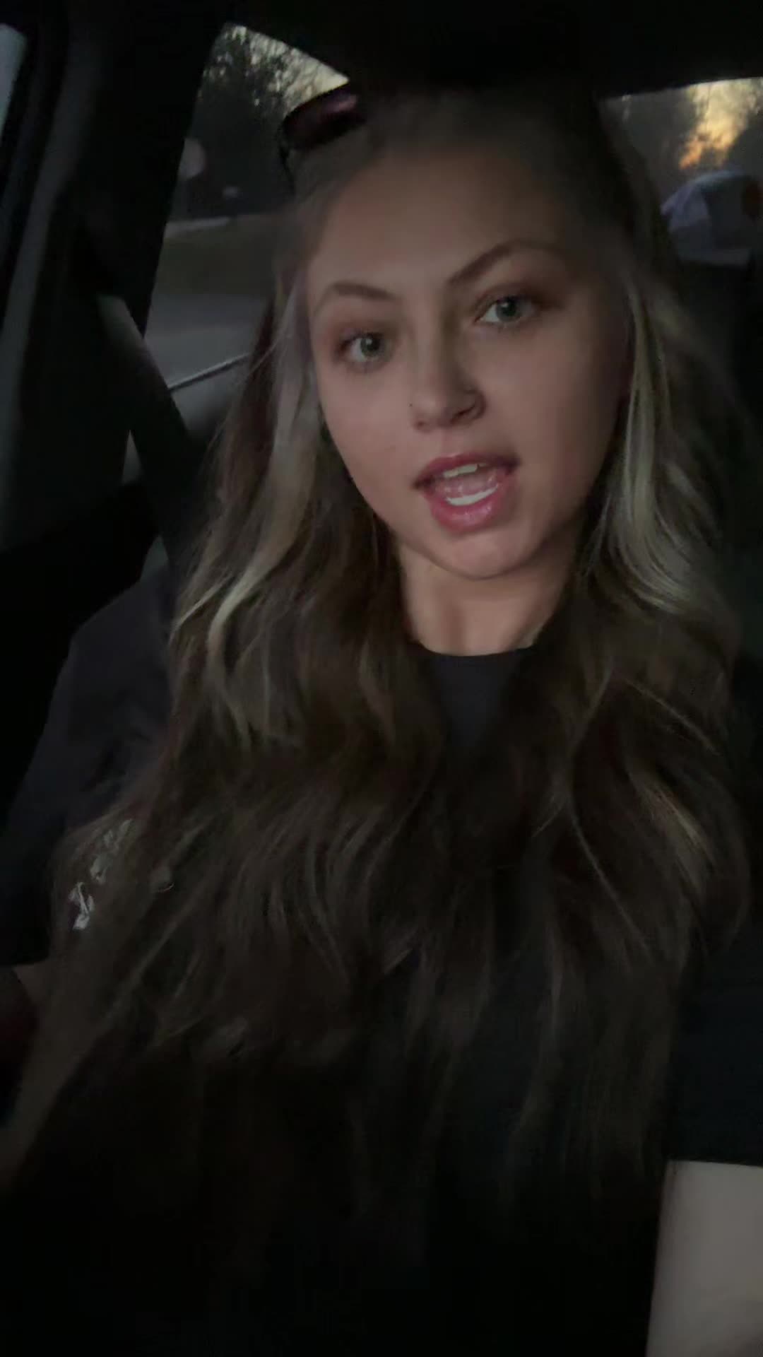 @Anzleighhh