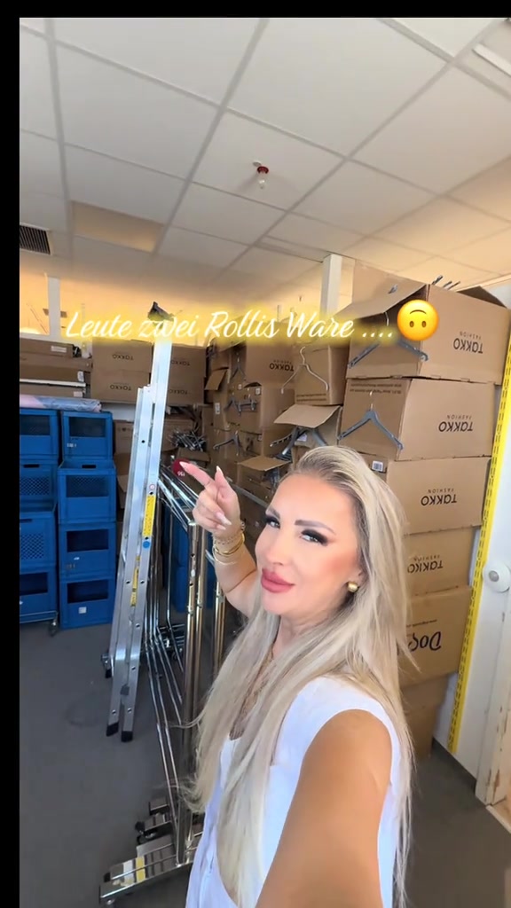 @SimplyChic