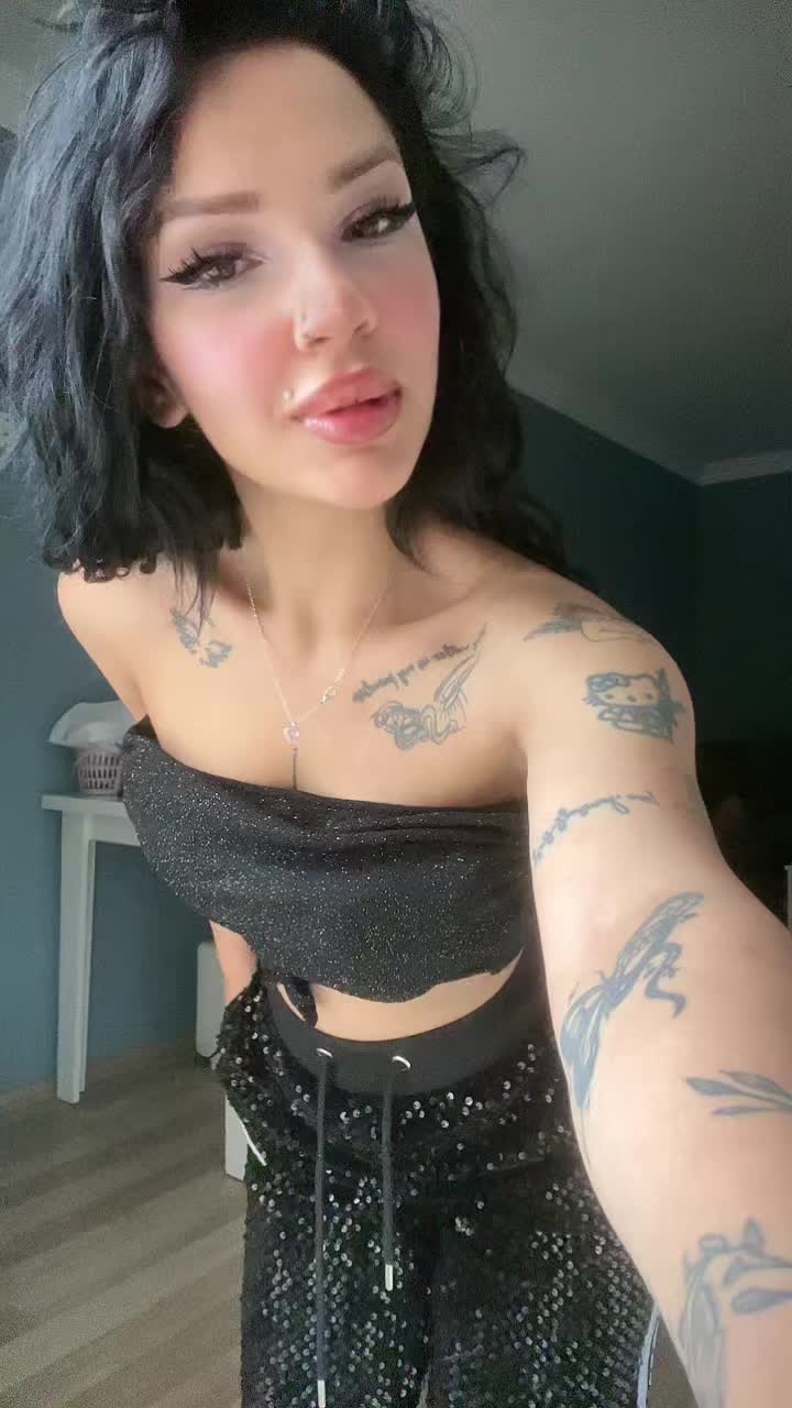 @Eceazra