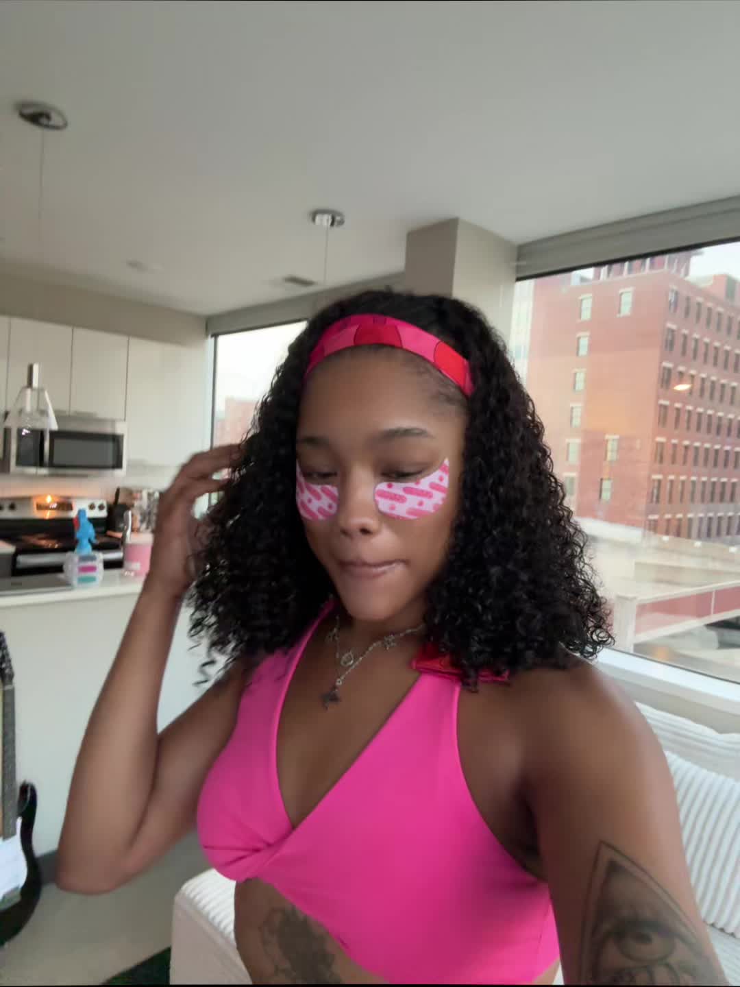 @manipostswhatever