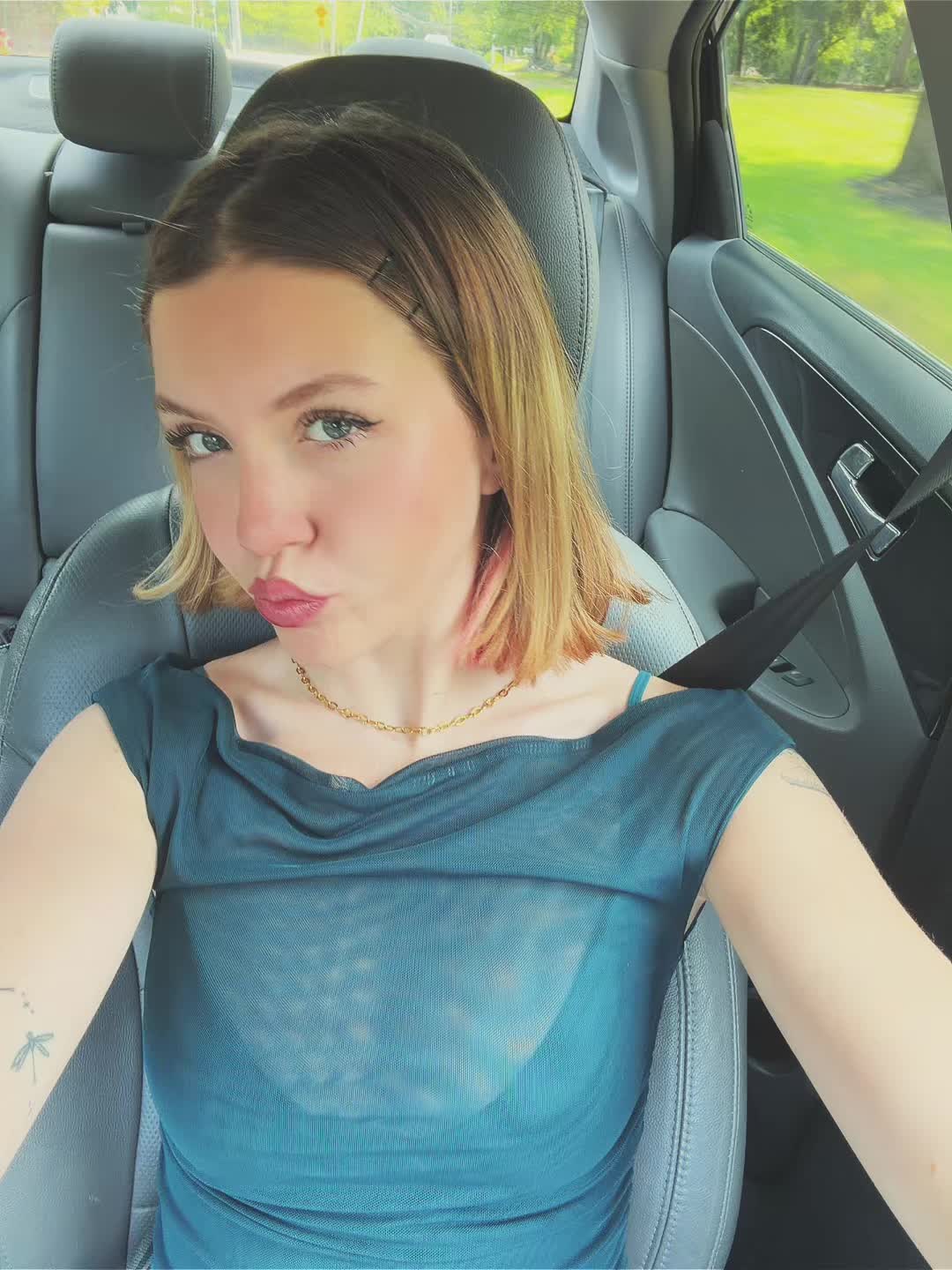 @larissa