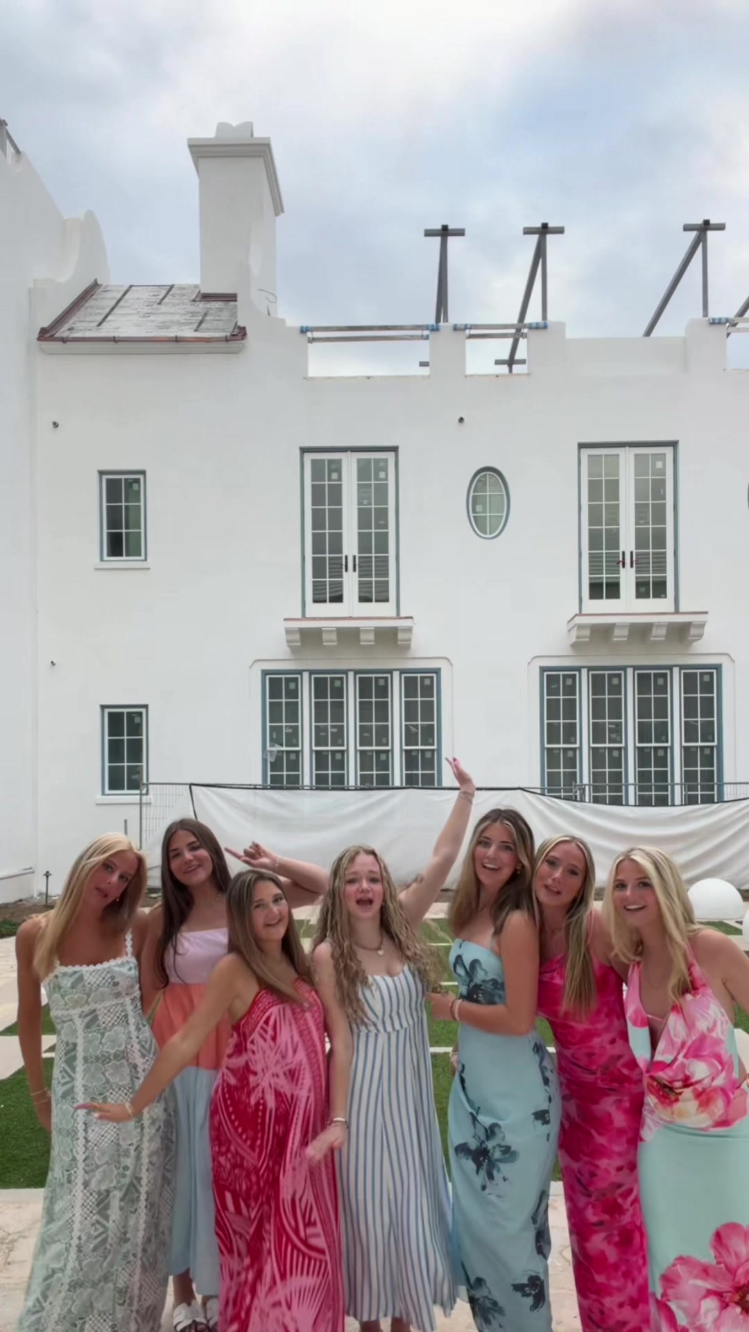 @miriamdickenss