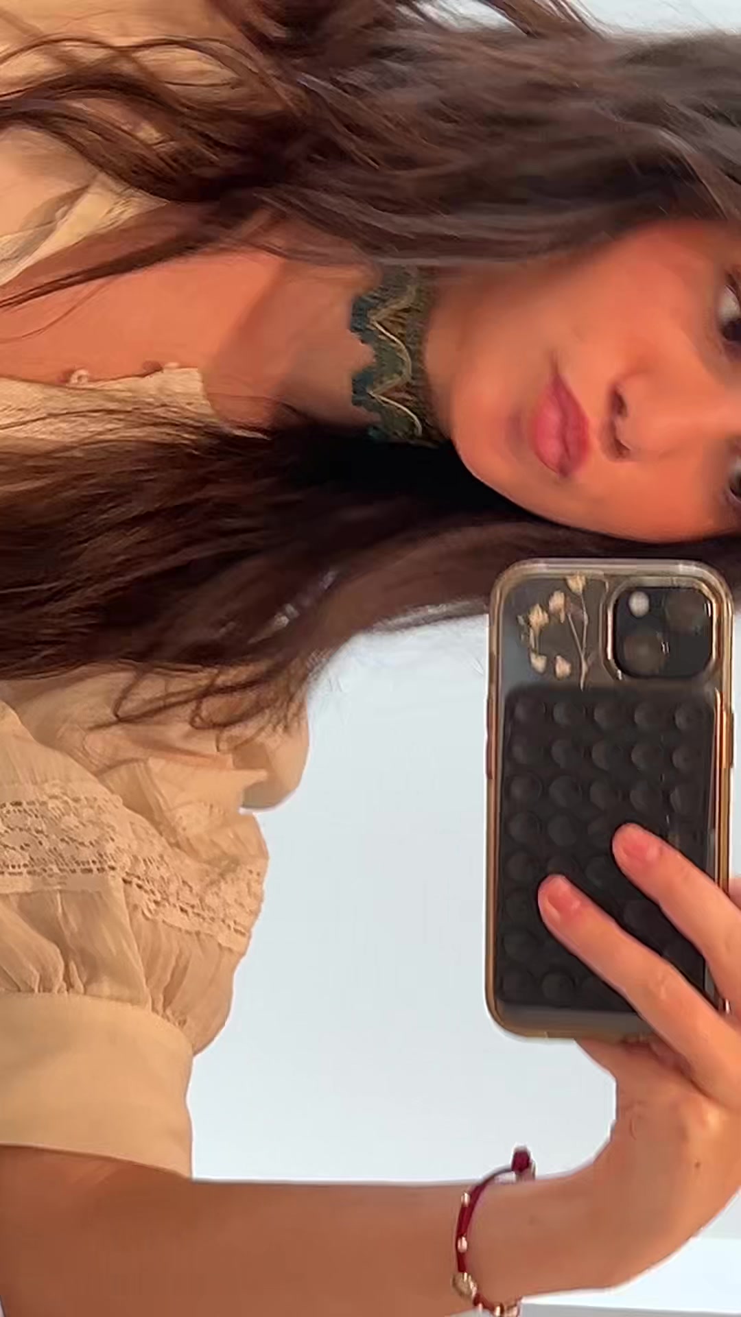 @ana suarez