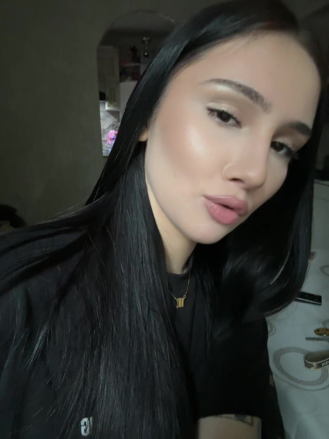 @натутя