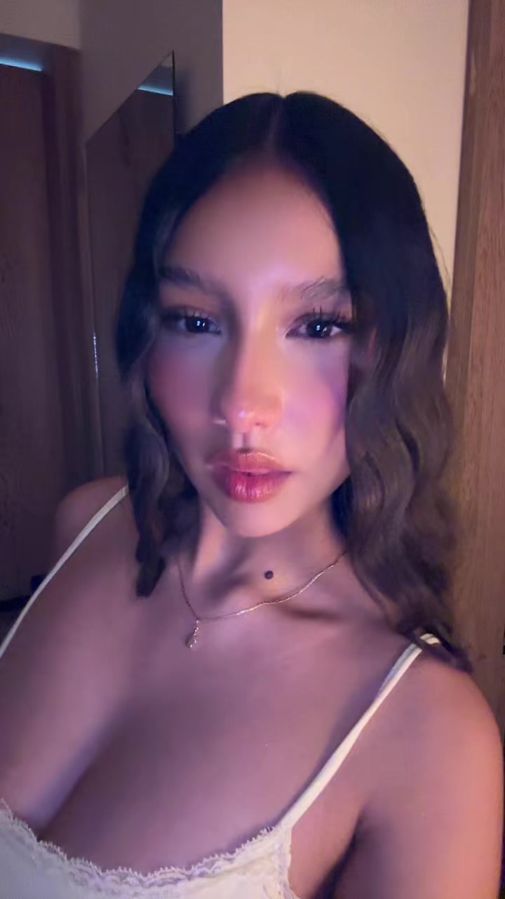 @Valeaarangoo