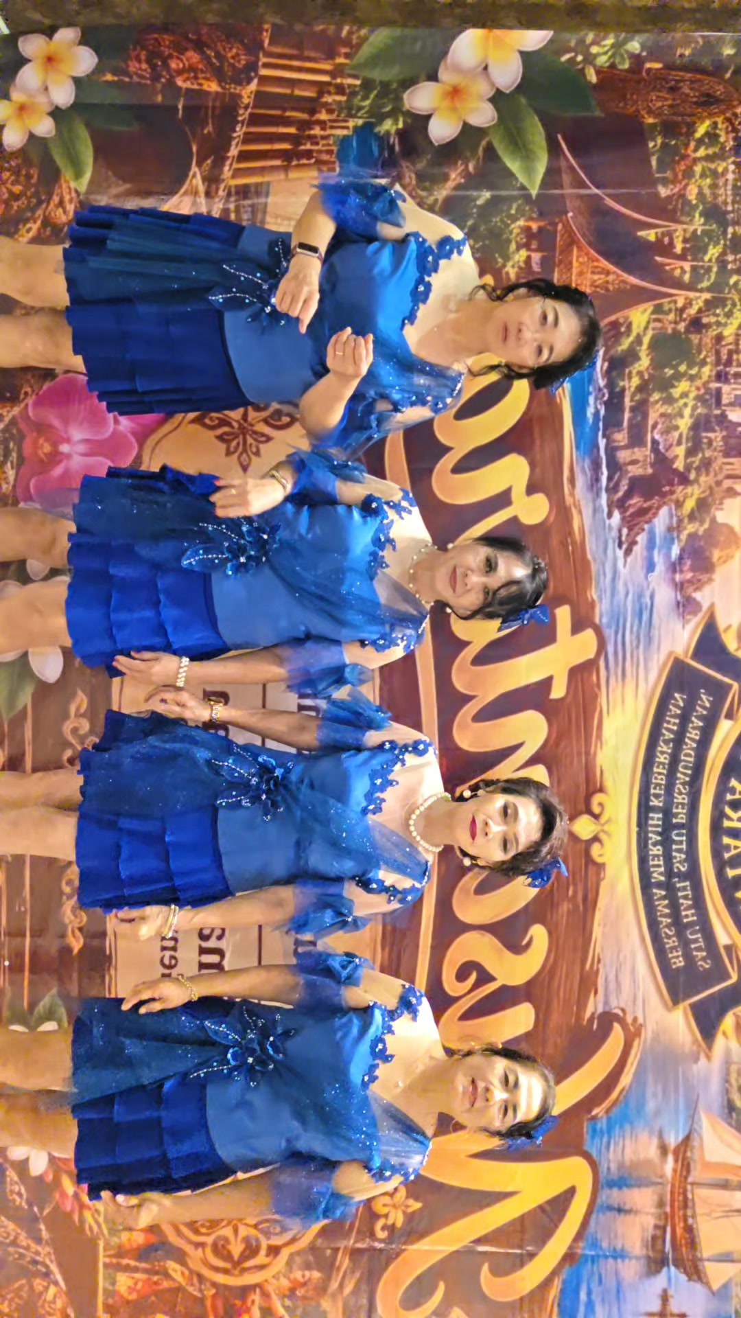 @hennisetiawati