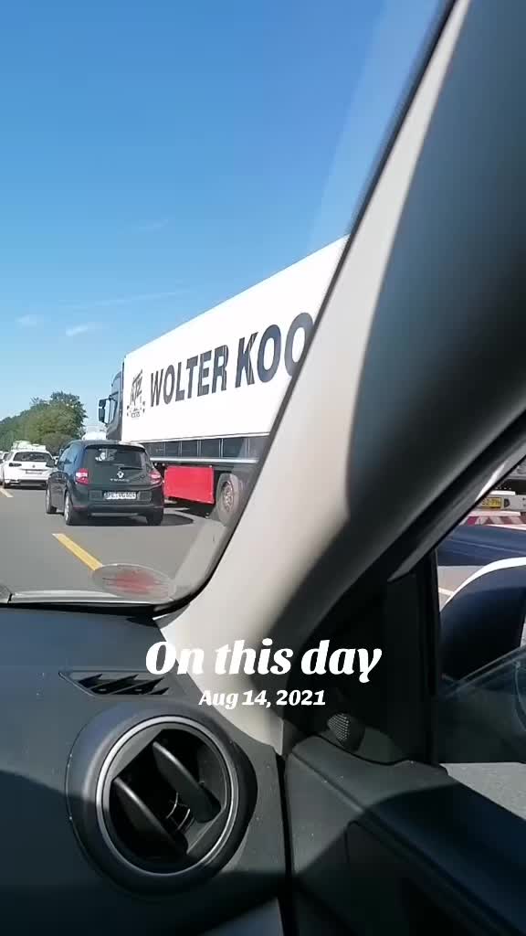 @Truckergirl_Nessi