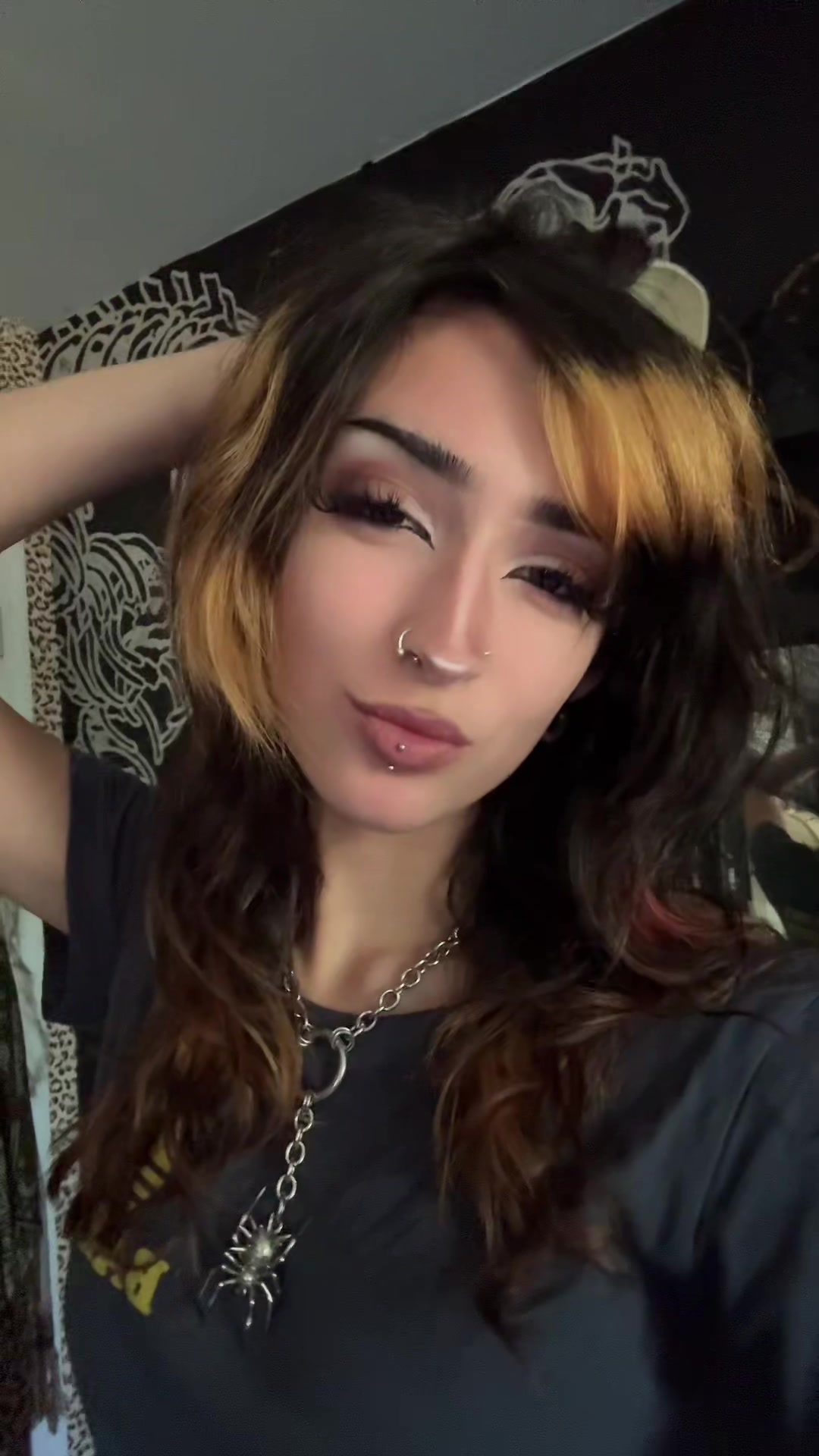 @d3m0n.c0m
