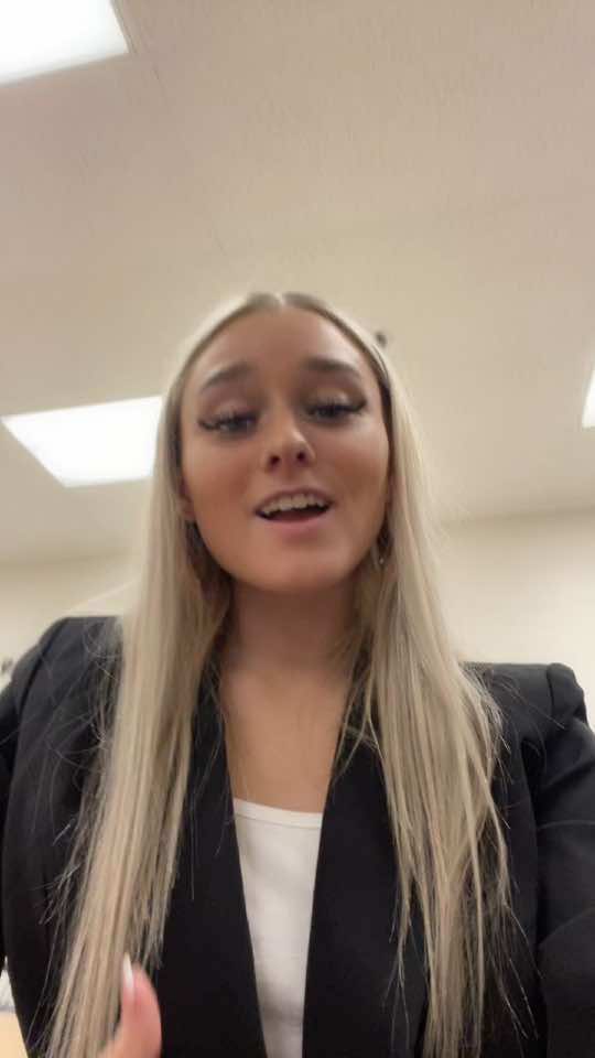 @Emma🖤