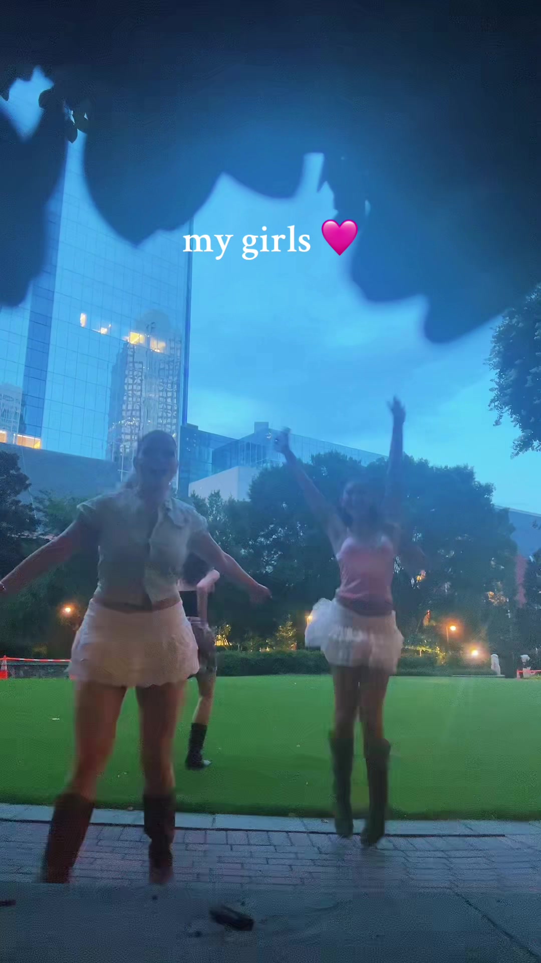@🚗ly