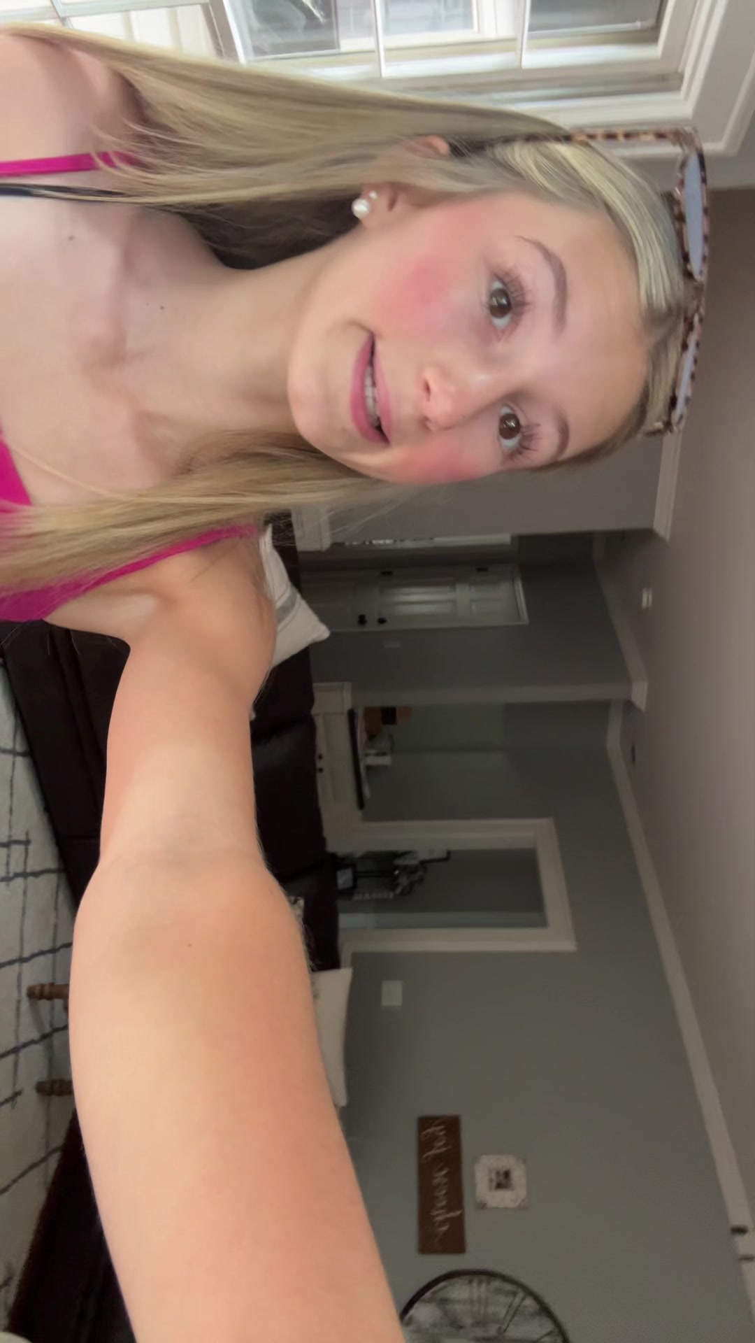 @ava.spam💐