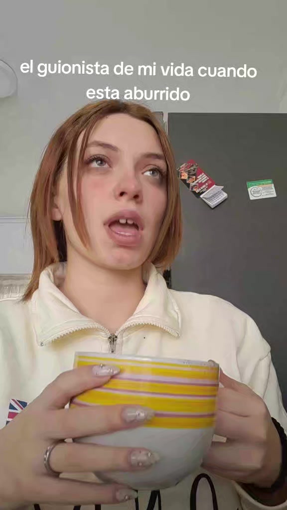 @candeluuuz