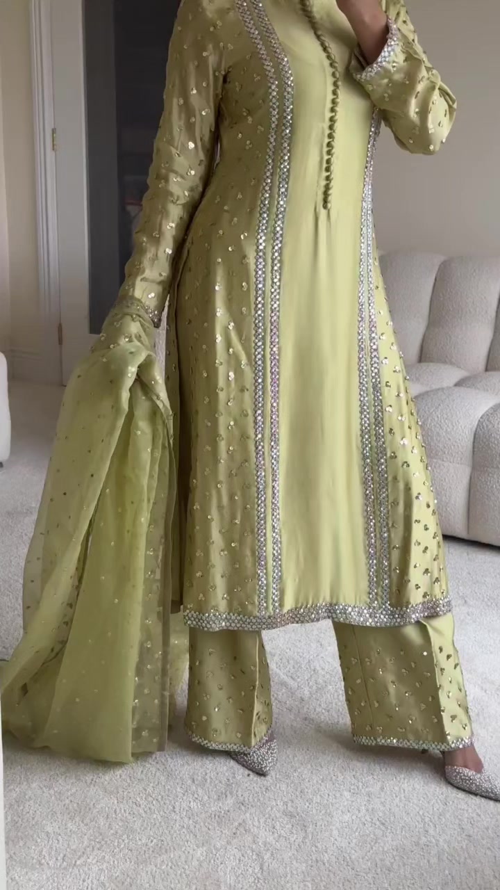 @bridal_house