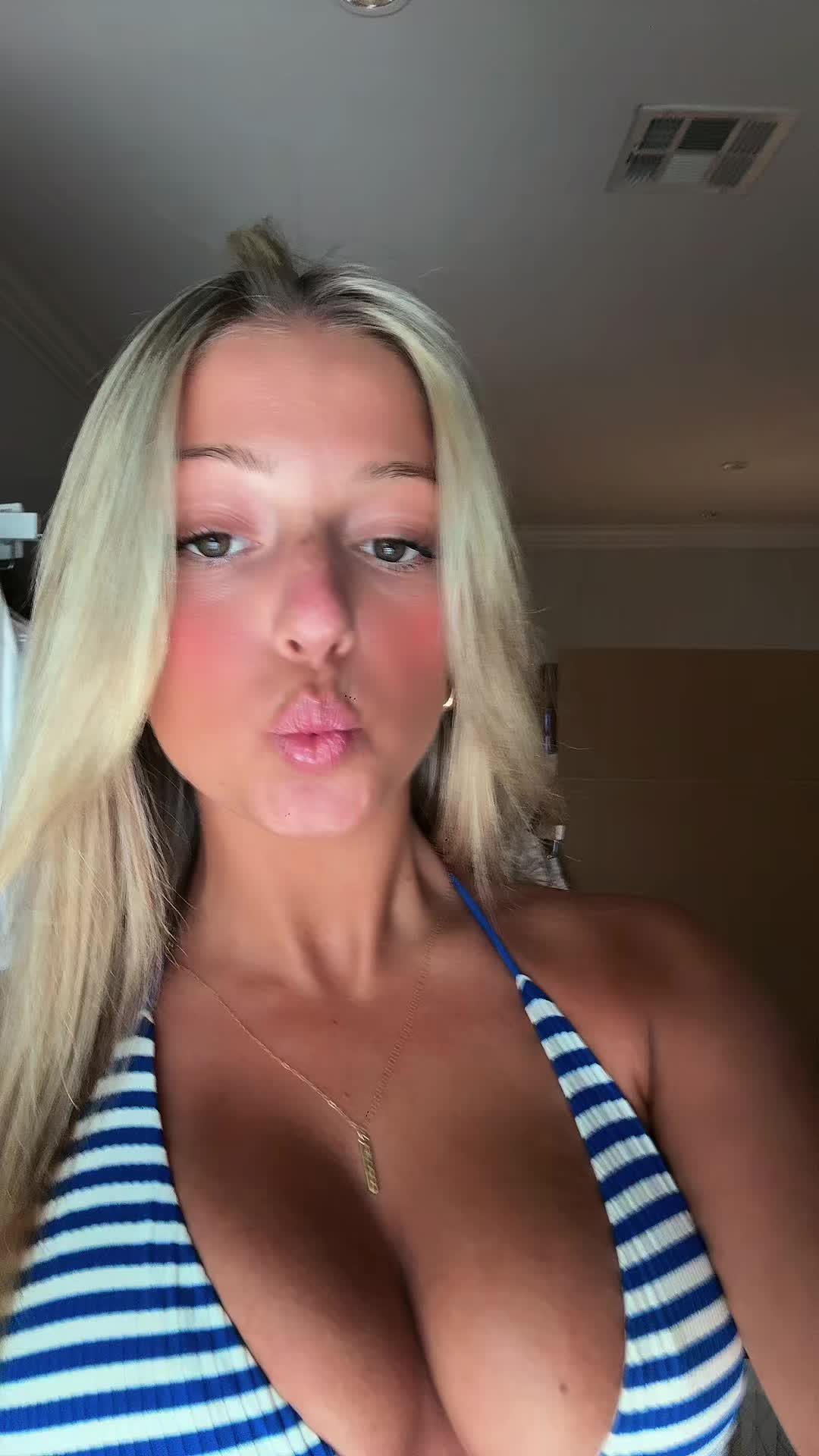 @nikki g