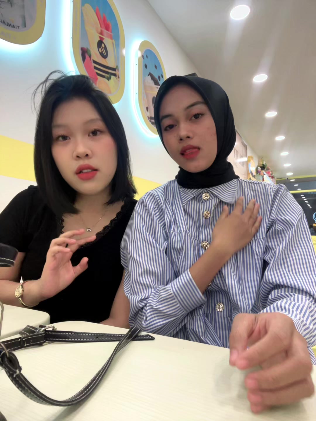 @yana