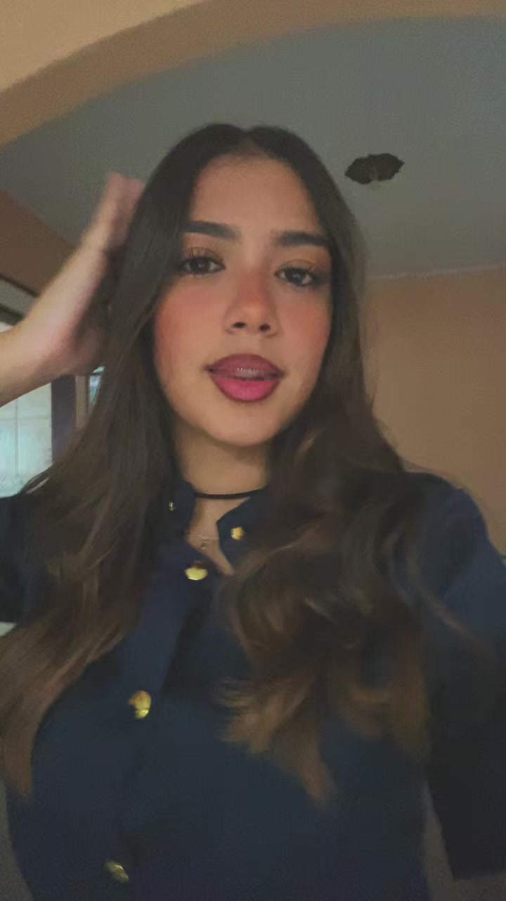 @liviaareiss_