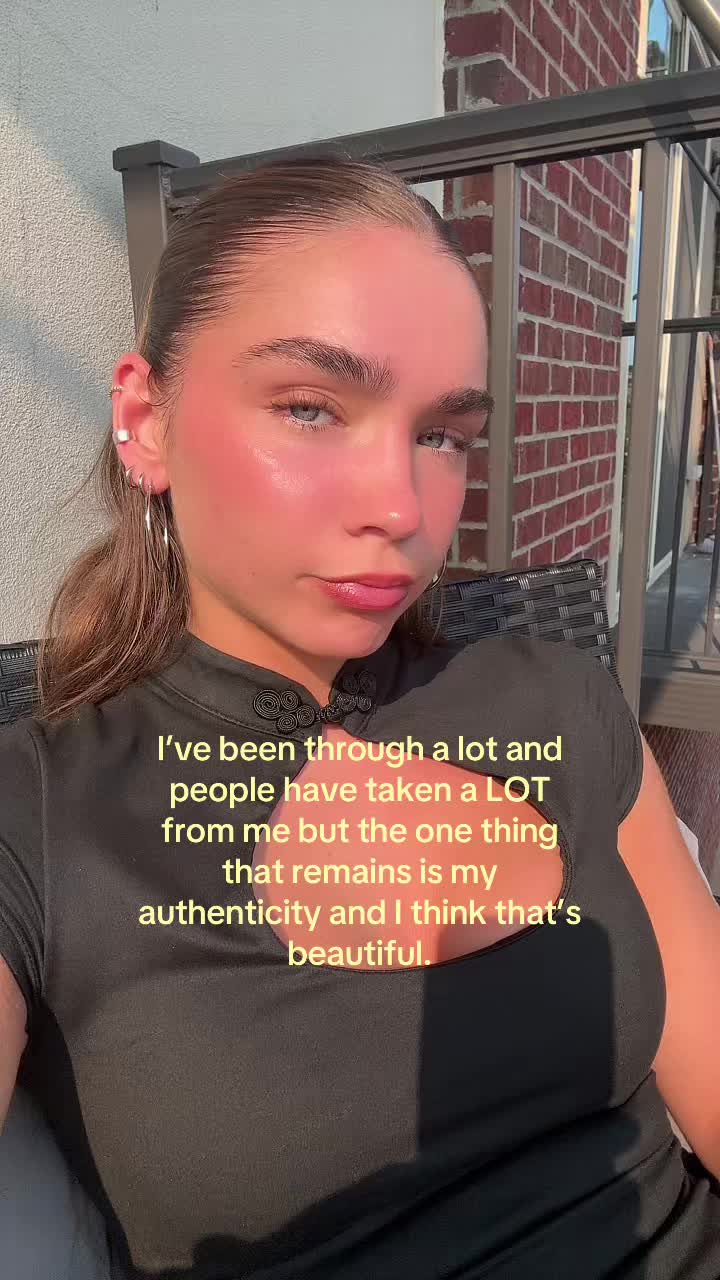 @leahlouisa.fashion