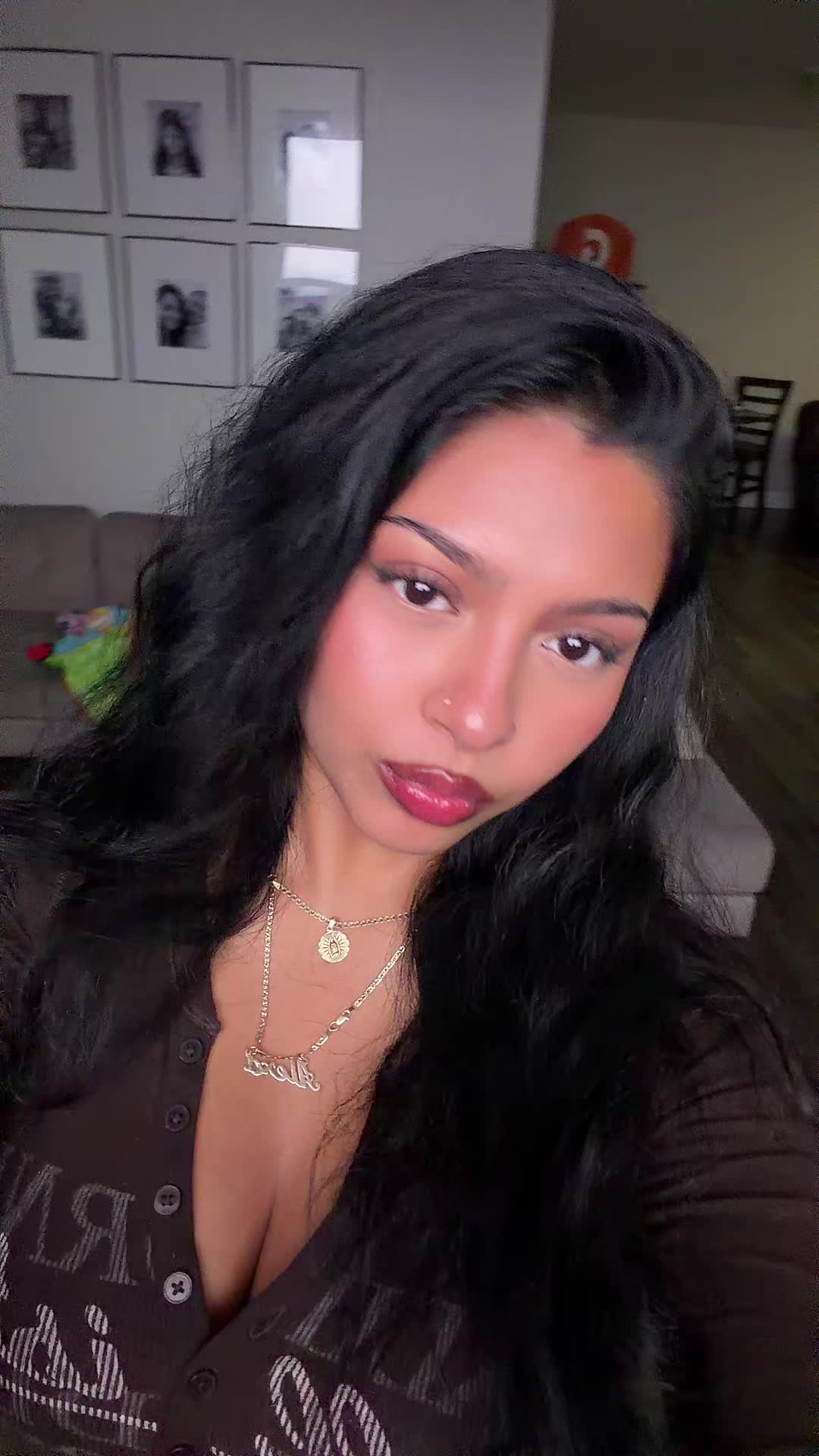 @realassbitch01
