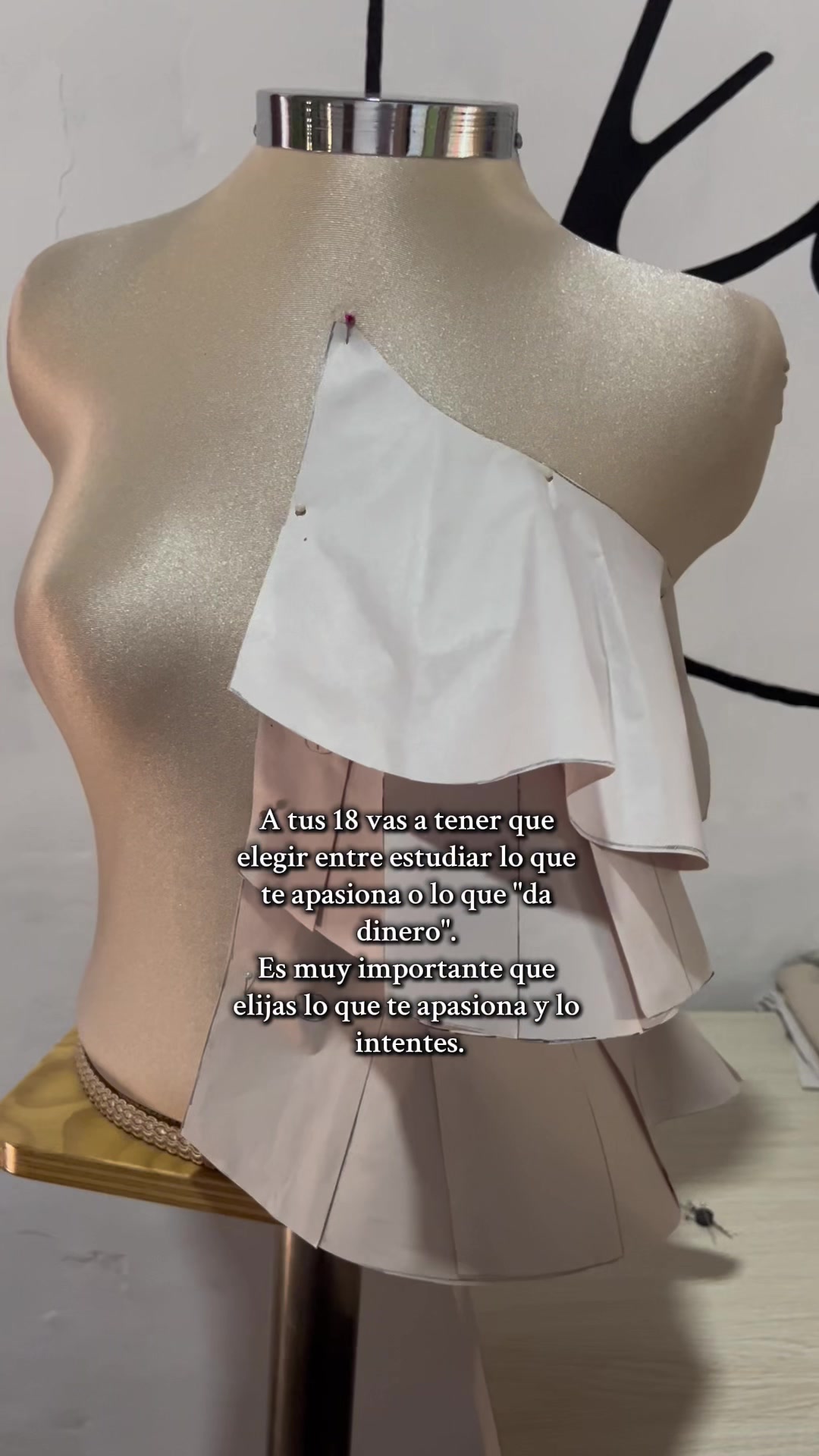 @Karol | Fashion Designer