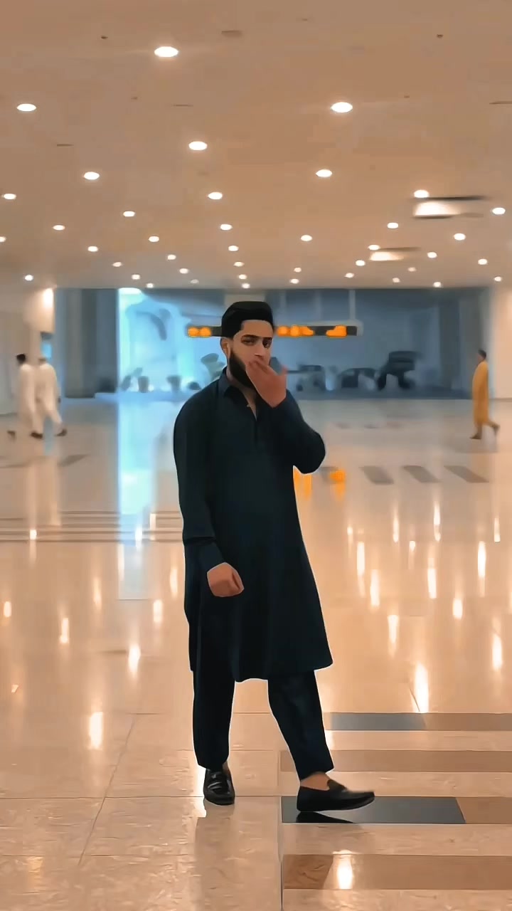 @SHAH (G )✌️