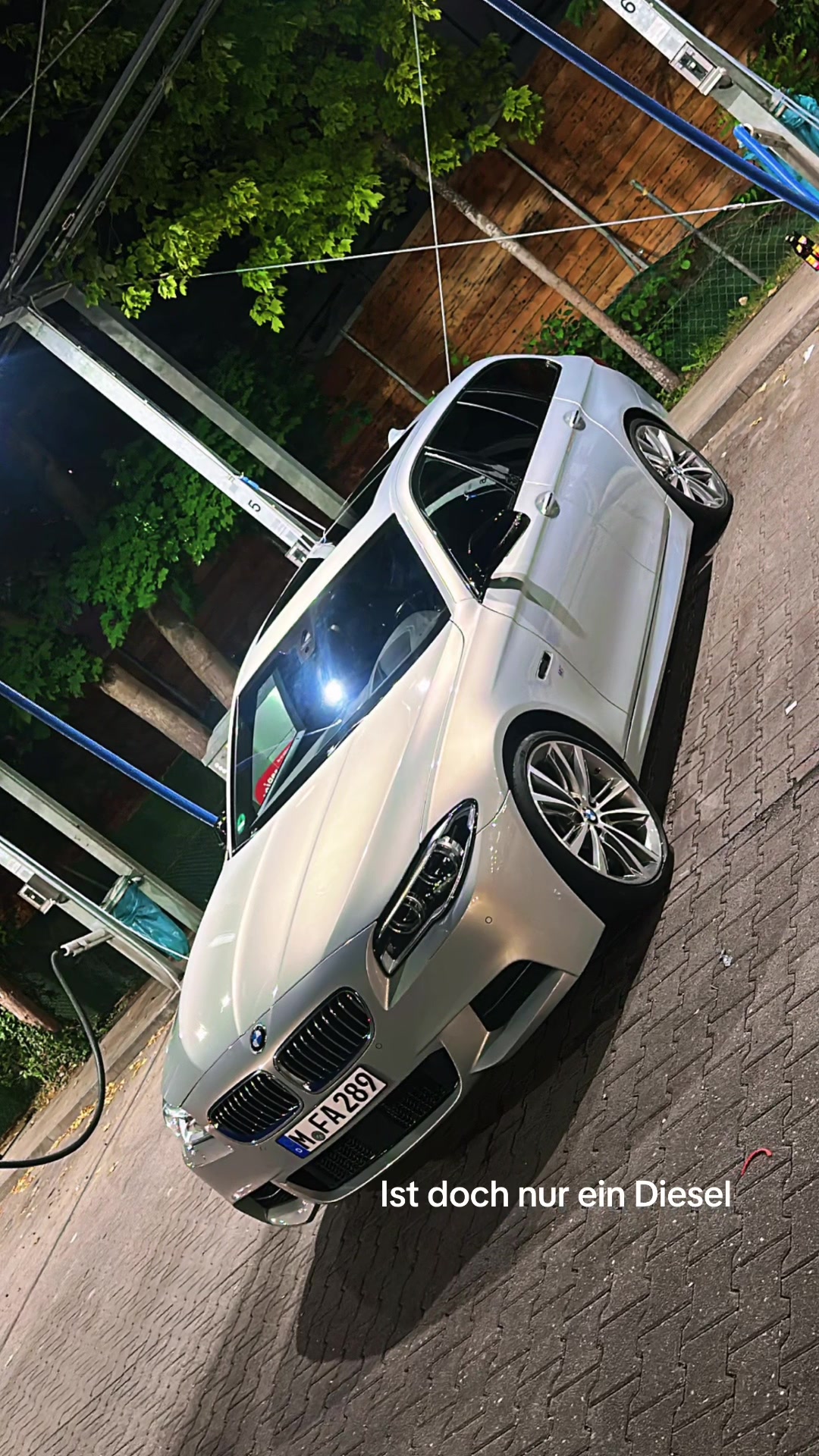 @White_BMWM5