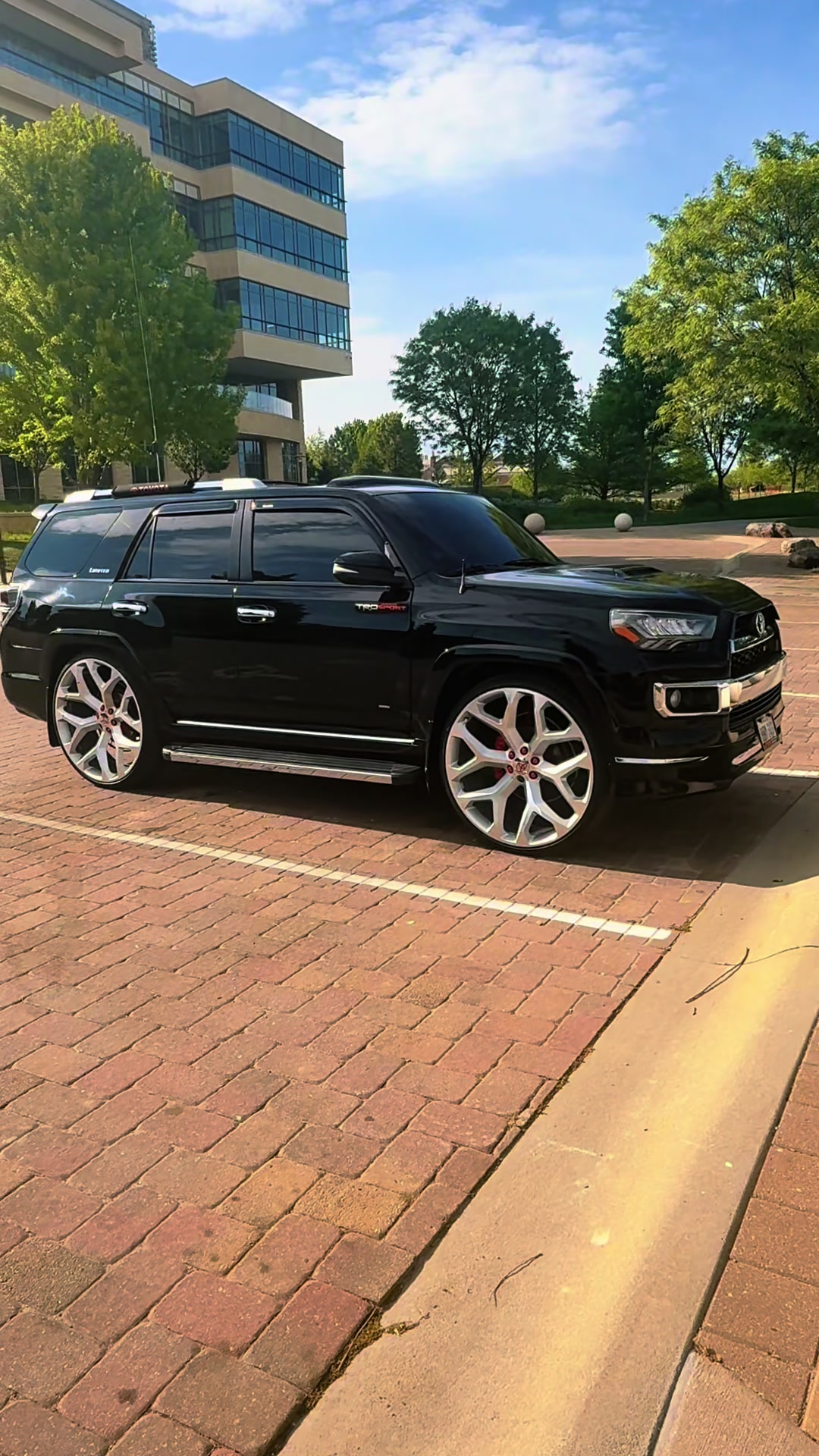 @4runner limited