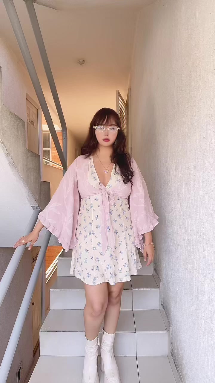 @メイ 花