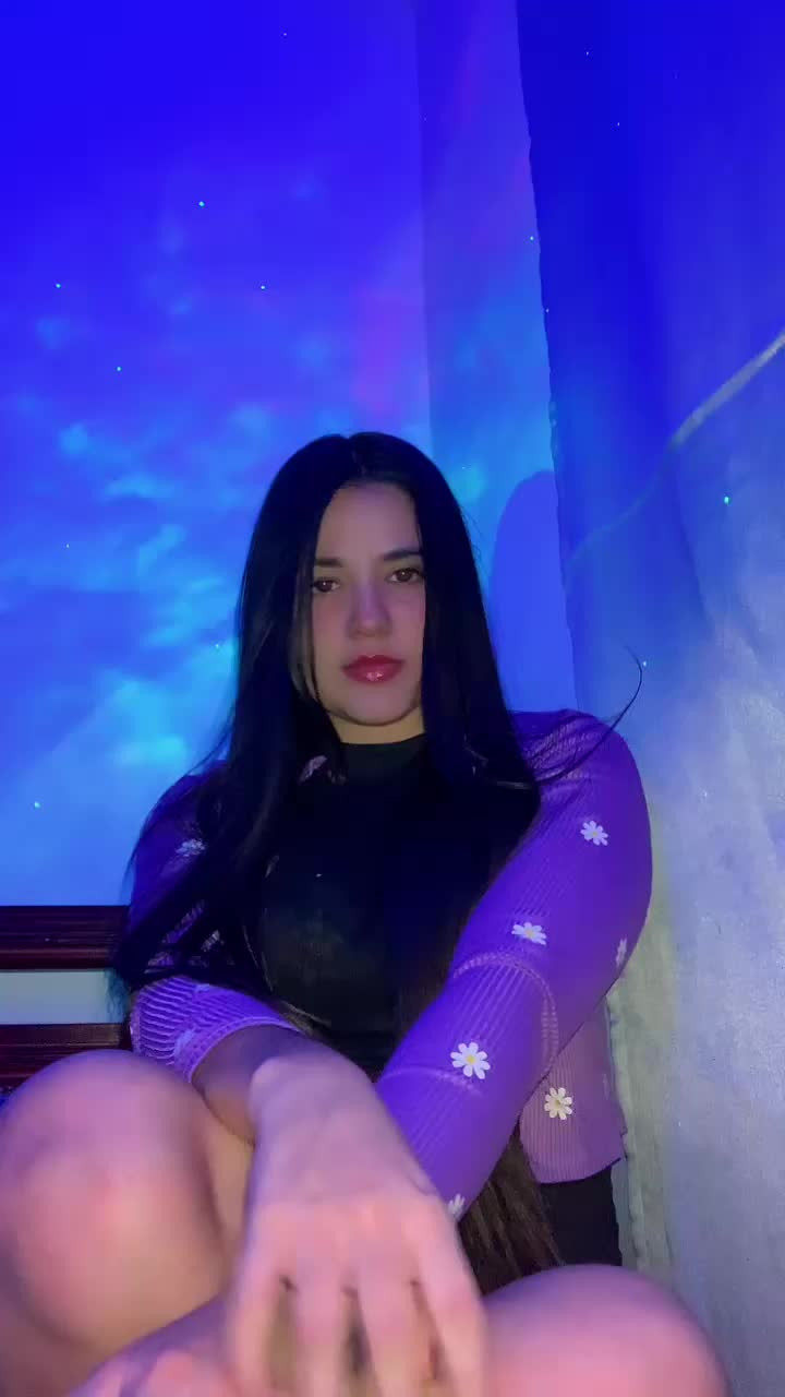 @ℒ𝒶 ℱ𝓇𝑒𝓈𝒾🍓🐝