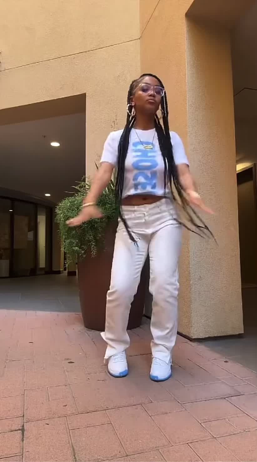 @Aniah