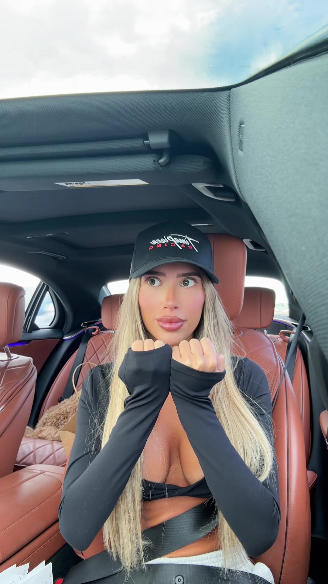 @Esmiana.x