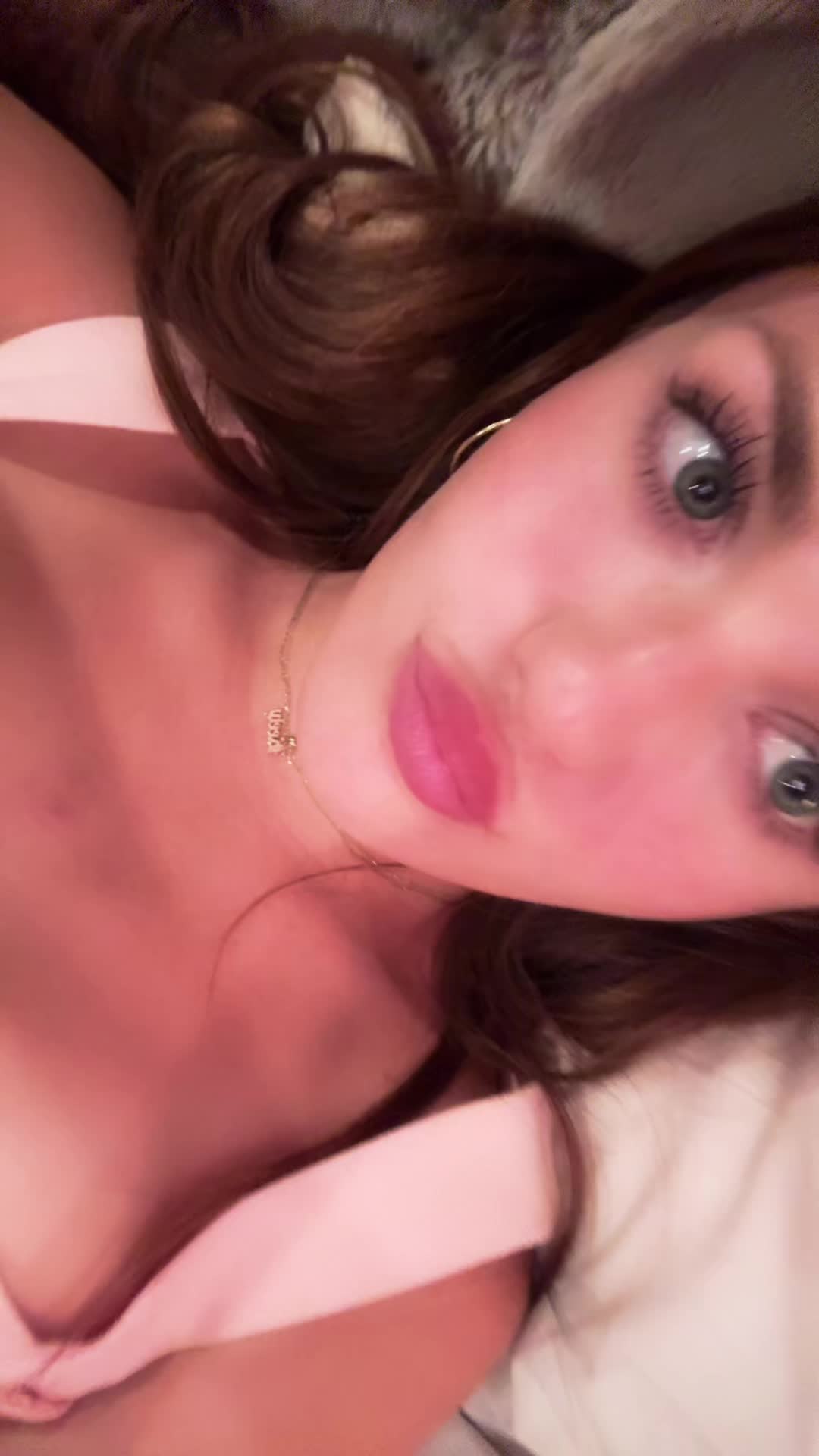 @keelycoco 🎀🥥