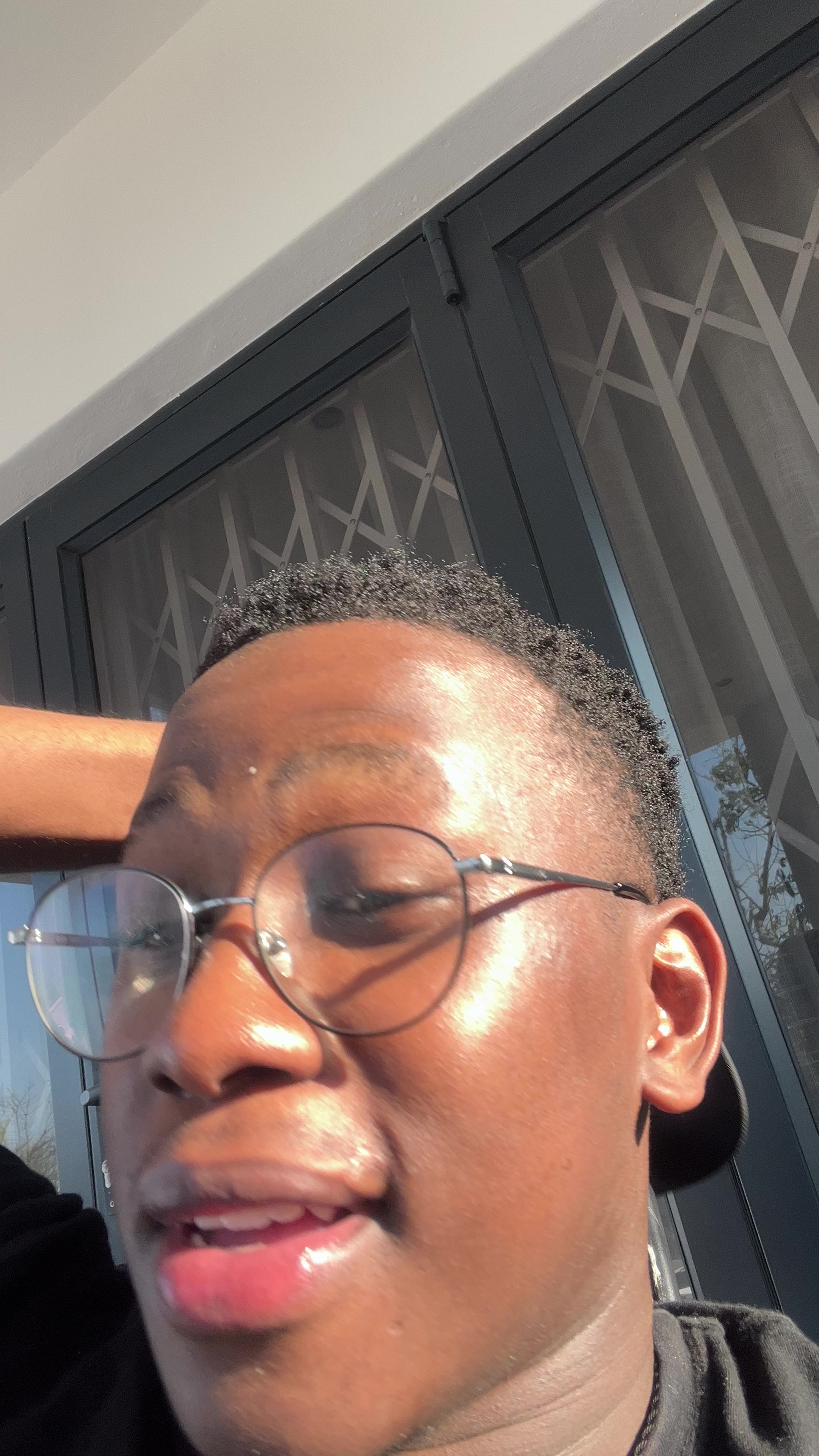 @bhubesi_