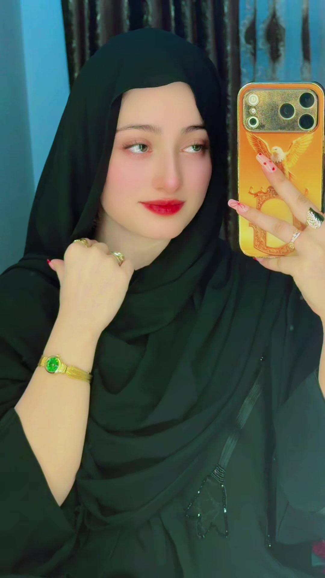 @🦋Ghezal Nazari4. 👑