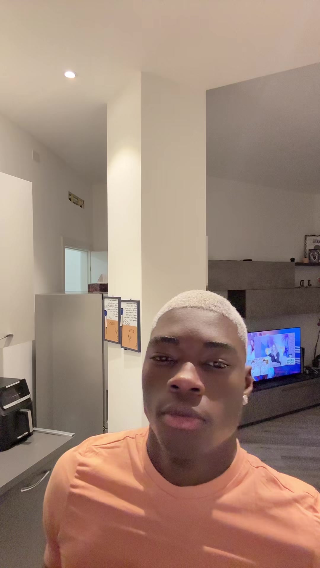 @LilCr