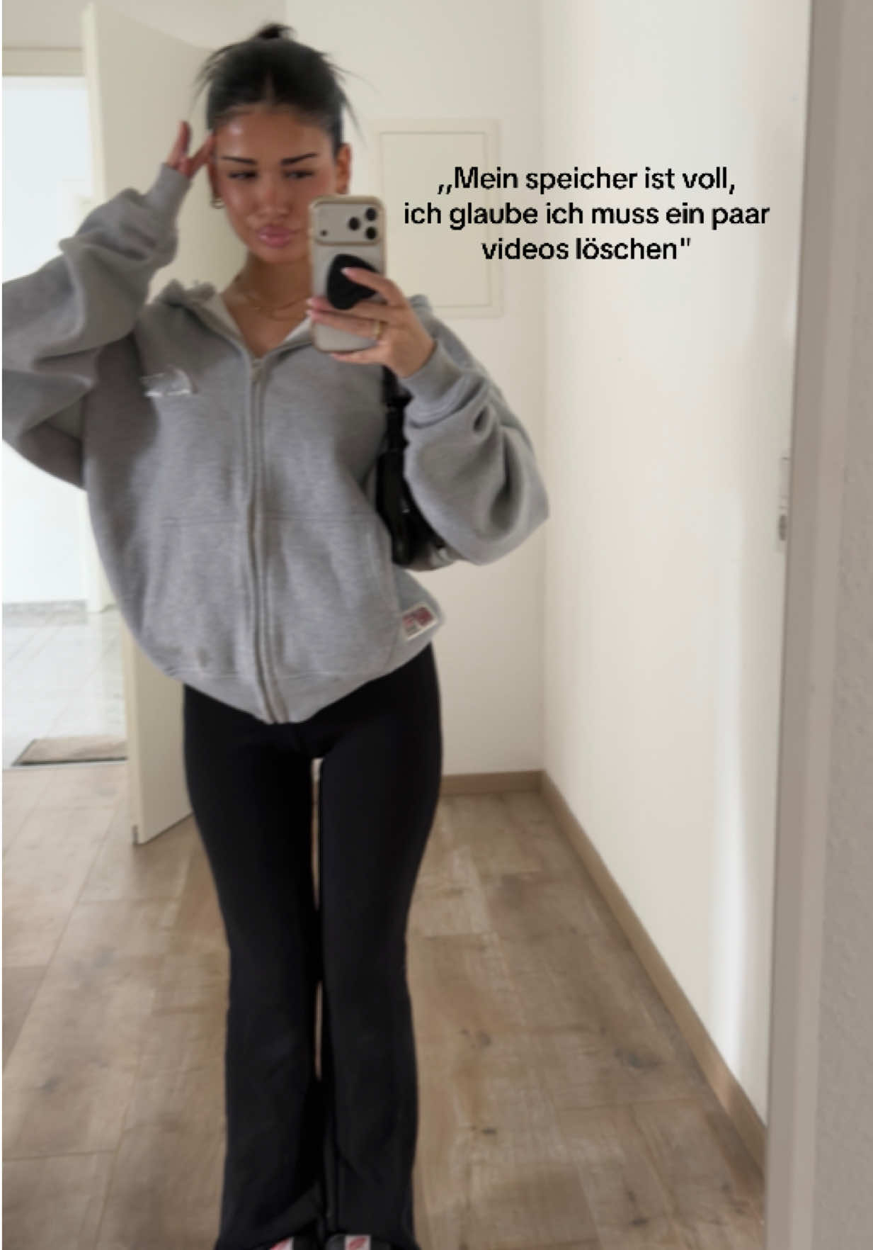 @𝑆𝑎𝑛𝑑𝑟𝑎🤍