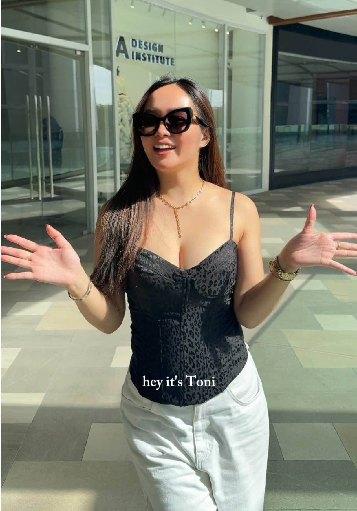 @toni