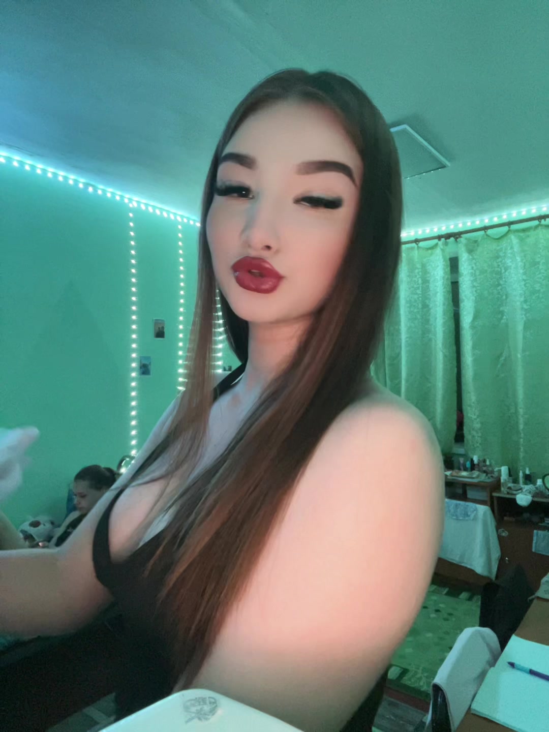 @M.F