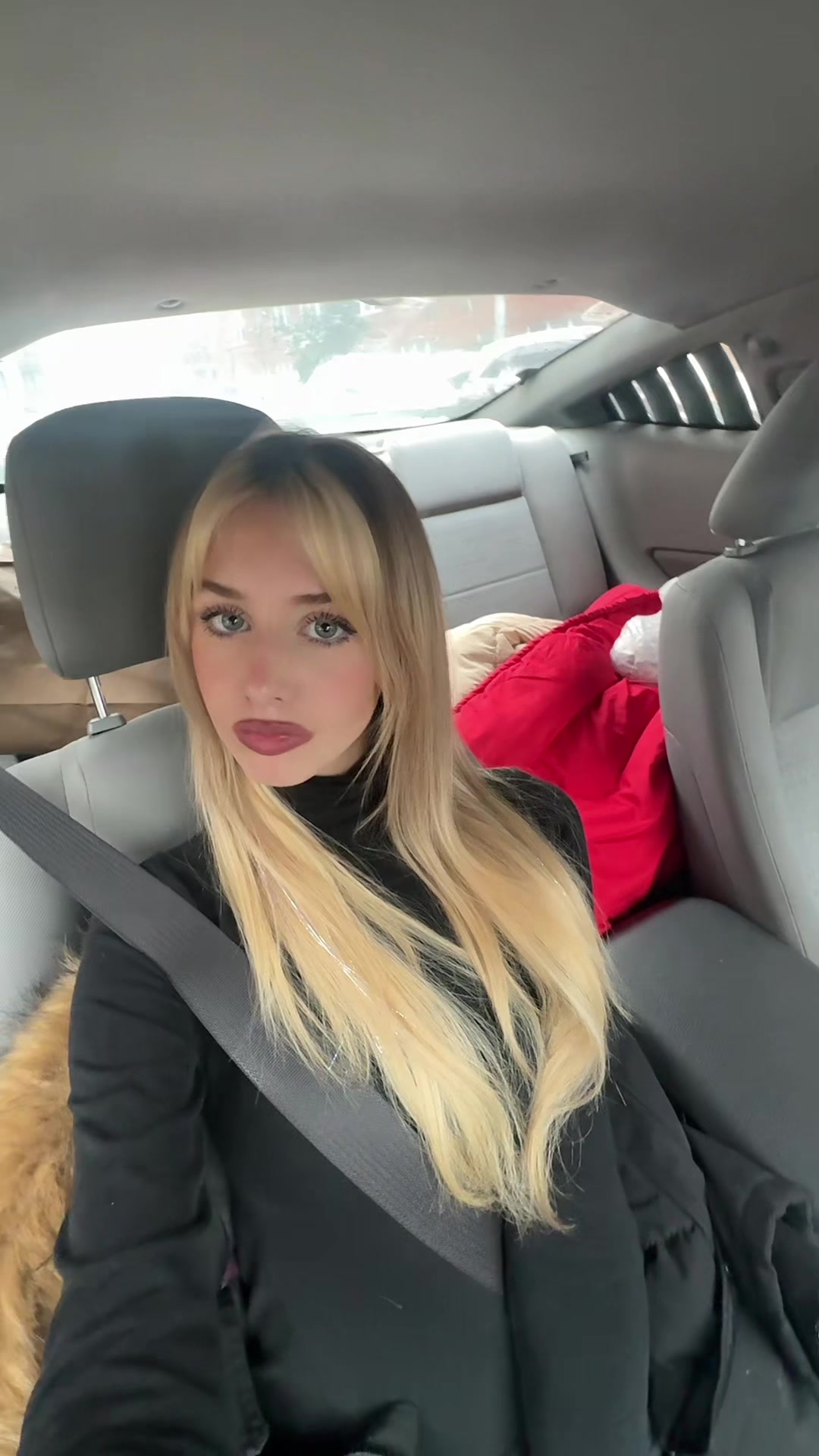 @zo&euml; mae ✰