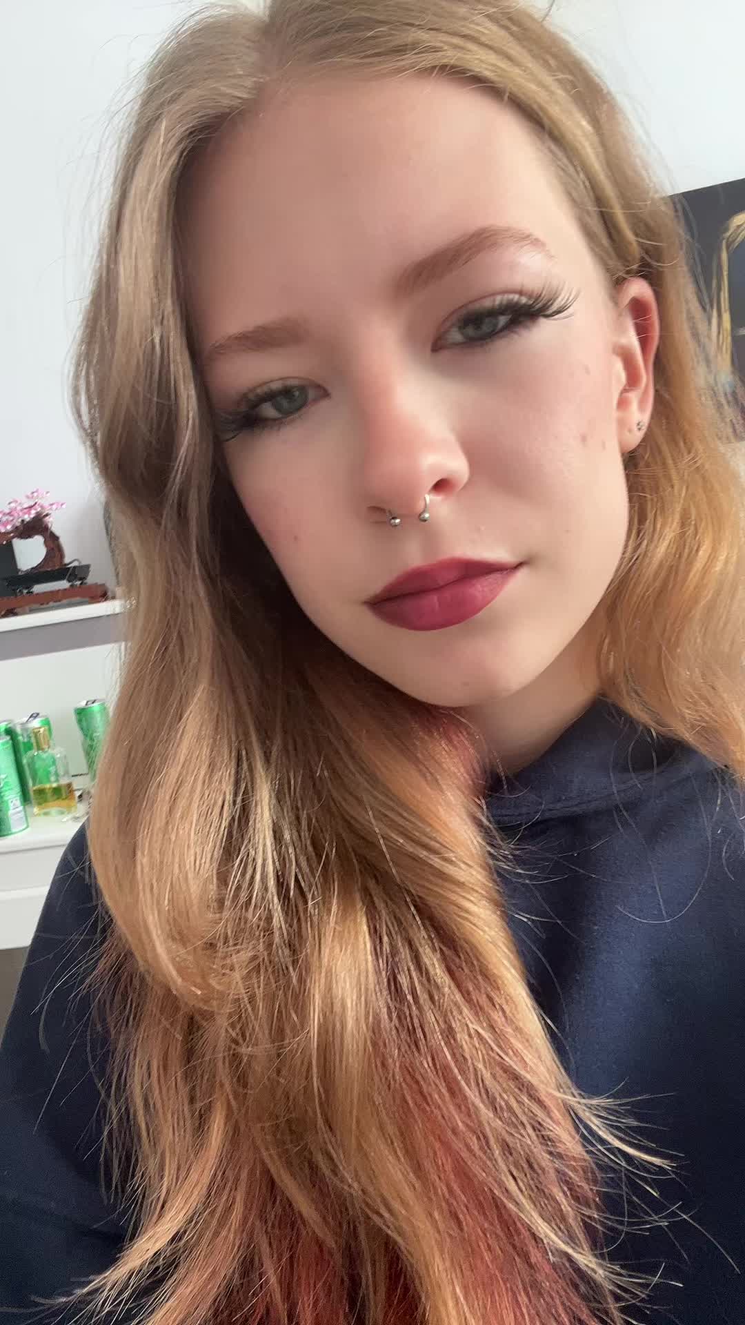 @⫷꧁༺𝒜𝓃𝓃𝒶༻꧂⫸