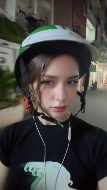 @Ari