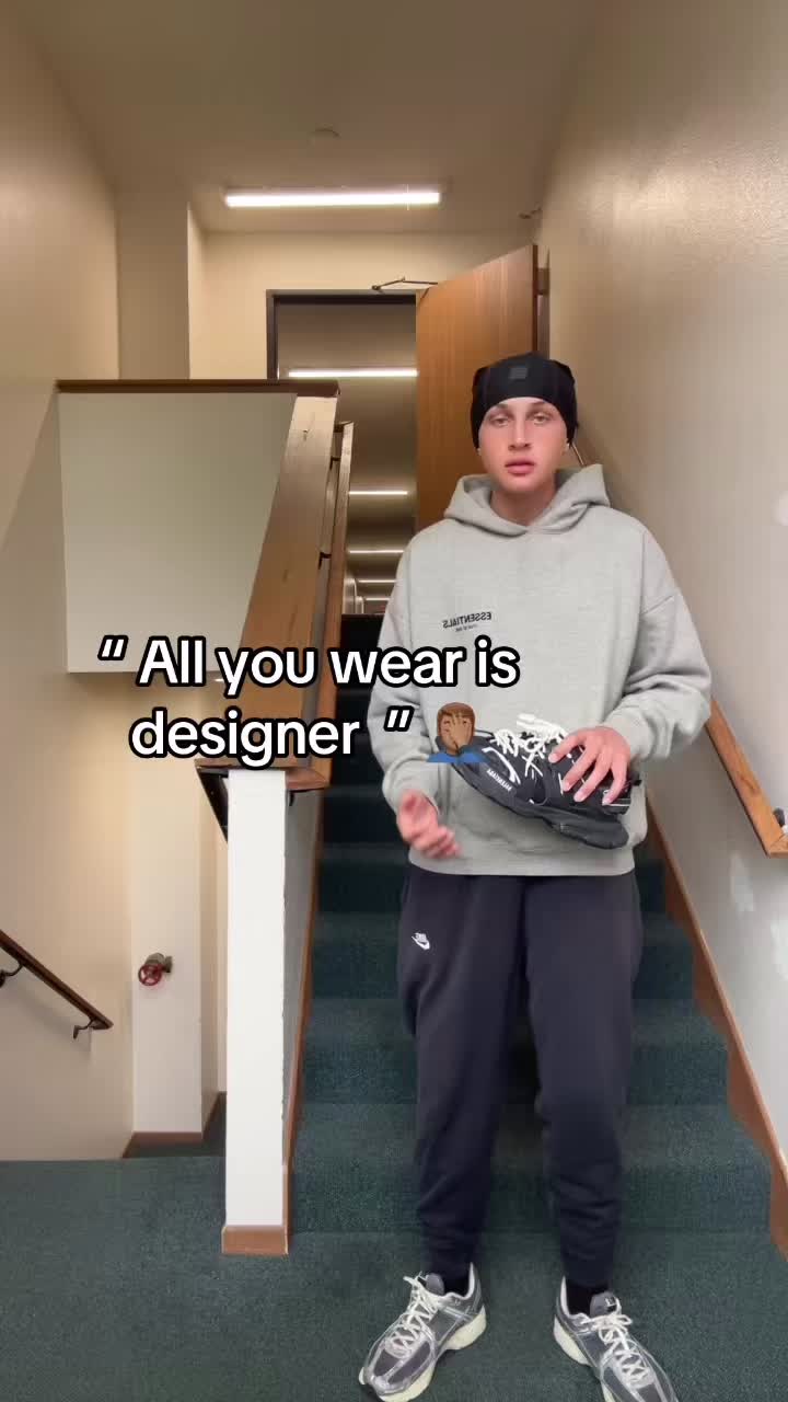 @Melly.
