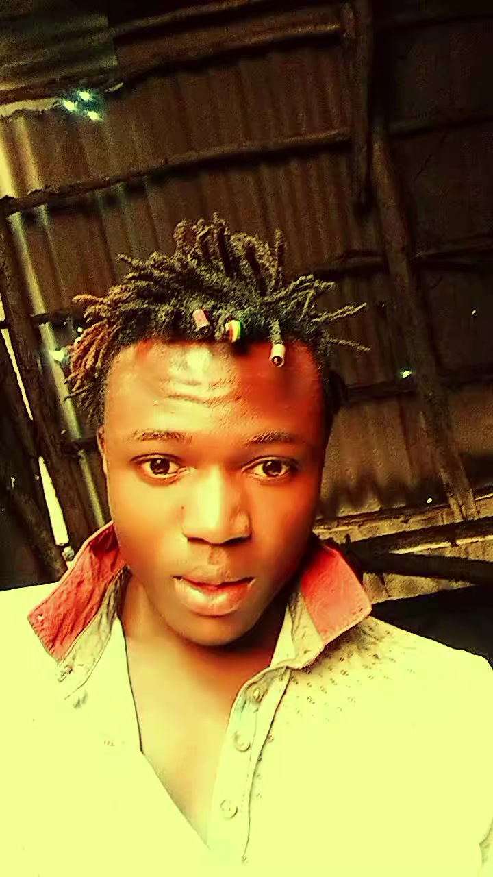 @D Boy Dennis maina