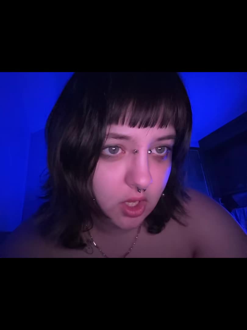 @mo